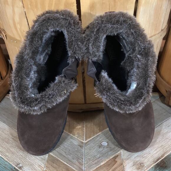 Khombu Lisa Brown Suede Faux Fur Insulated Zip-Up Ankle Booties Womens Size 7 - Picture 10 of 12